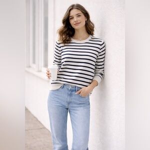 Banana Republic Navy White Striped Lightweight Knit Sweater Size Small